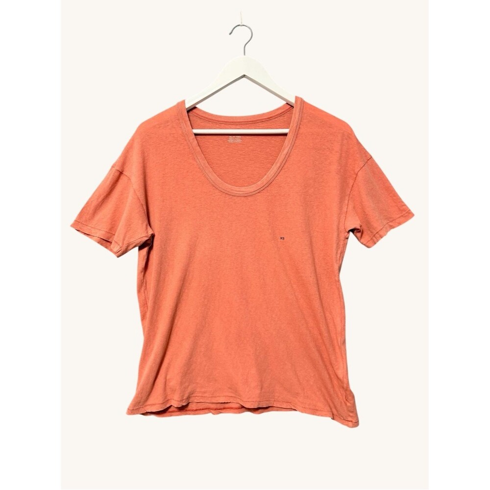 American Eagle Outfitters Scoop Neck Tee NWT Size XS Coral Faded Distressed